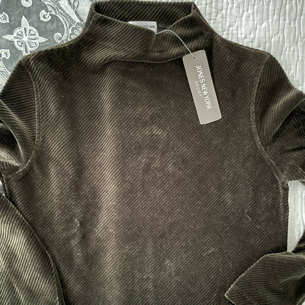 NWT Jones of New York Mock Turtlneck